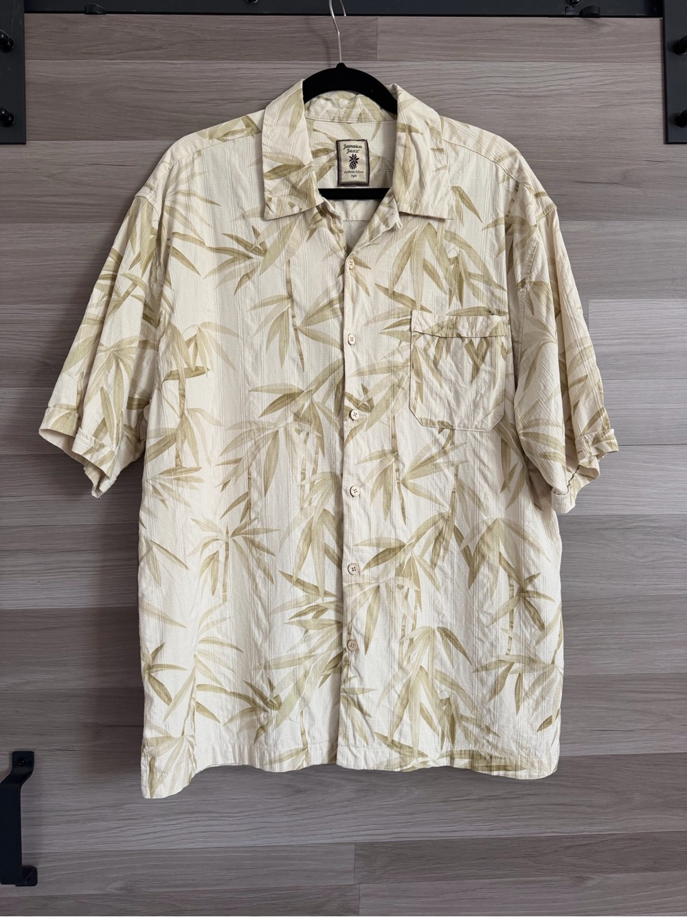 Jamaica Jaxx 100% Silk Bamboo Print Short Sleeve Button-Down
Shirt L